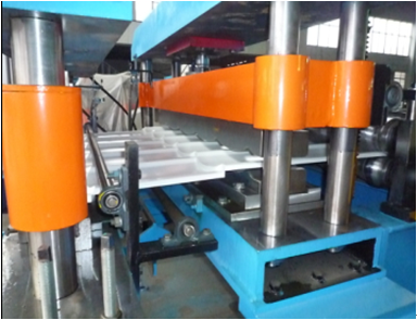 Colored Steel Trapezoidal Roofing Sheet Roll Forming Machine PPGi GI Material