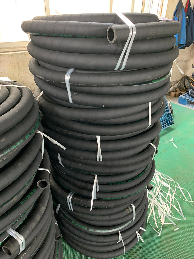 Suction Hydraulic Oil Hose Weather Resistant with 4000 Psi Size