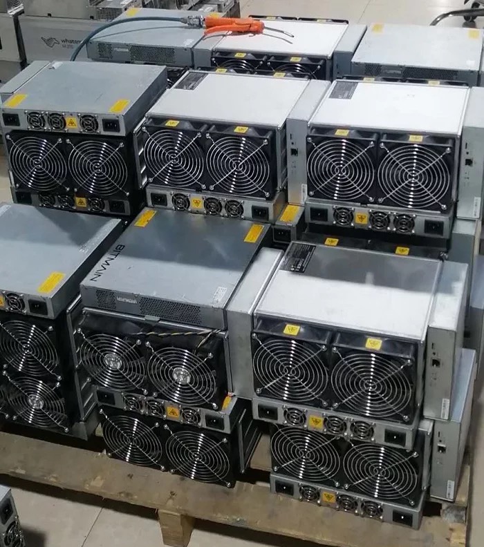 2100W Cryptocurrency Miner Machine U6 420GH Strongu Miners
