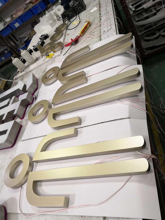 3D Acrylic LED Edge Lit Signs Brass / Chromed Wall Mounted