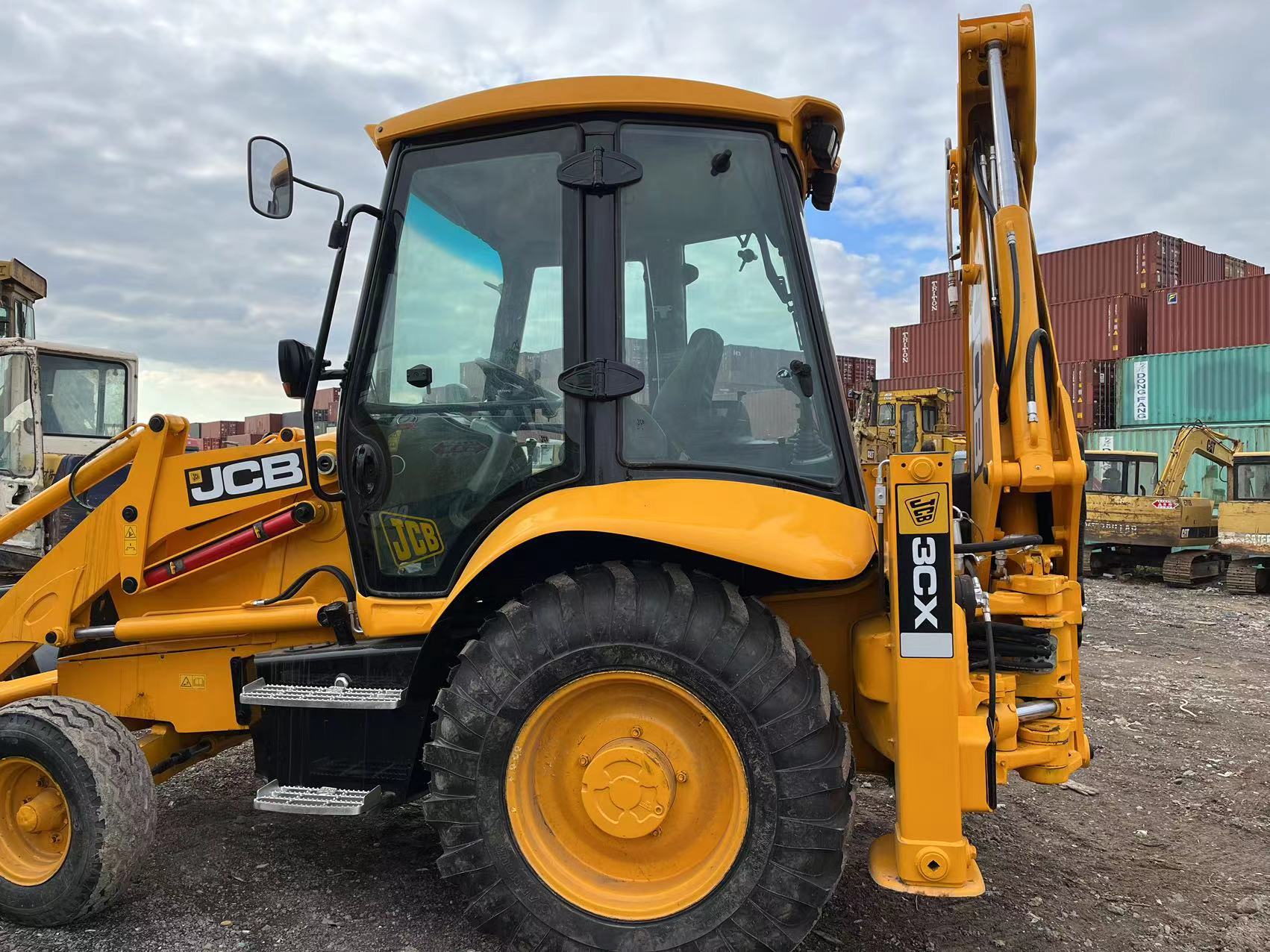 Used JCB 4CX 3CX Small Excavator 1.3m³ Bucket Backhoe Loader 7800kg
