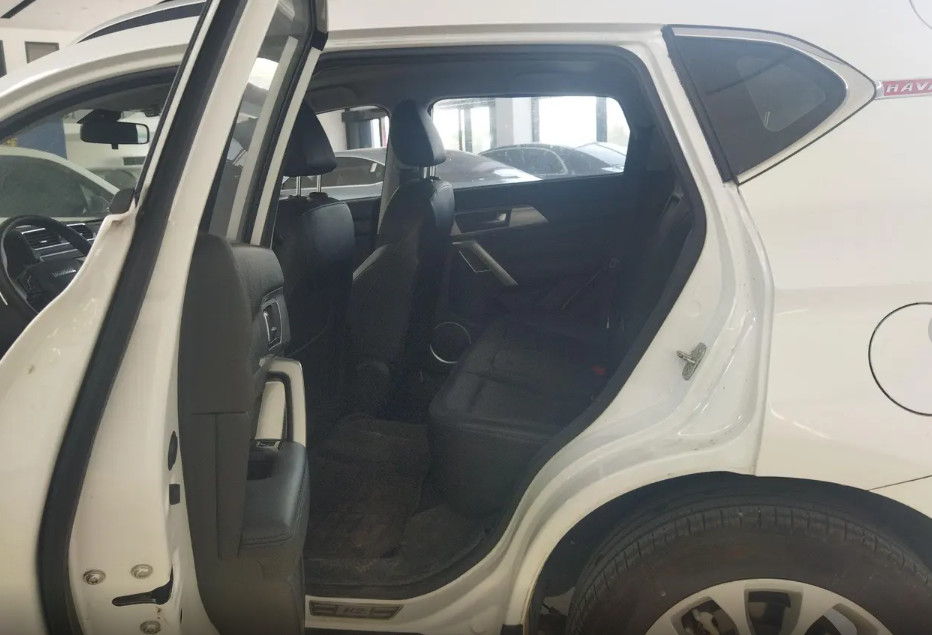 Haval H2 2018 Red Label 1.5T Dual Clutch 2WD Luxury Great Wall Motors Small SUV Gasoline 1.5T 150HP L4