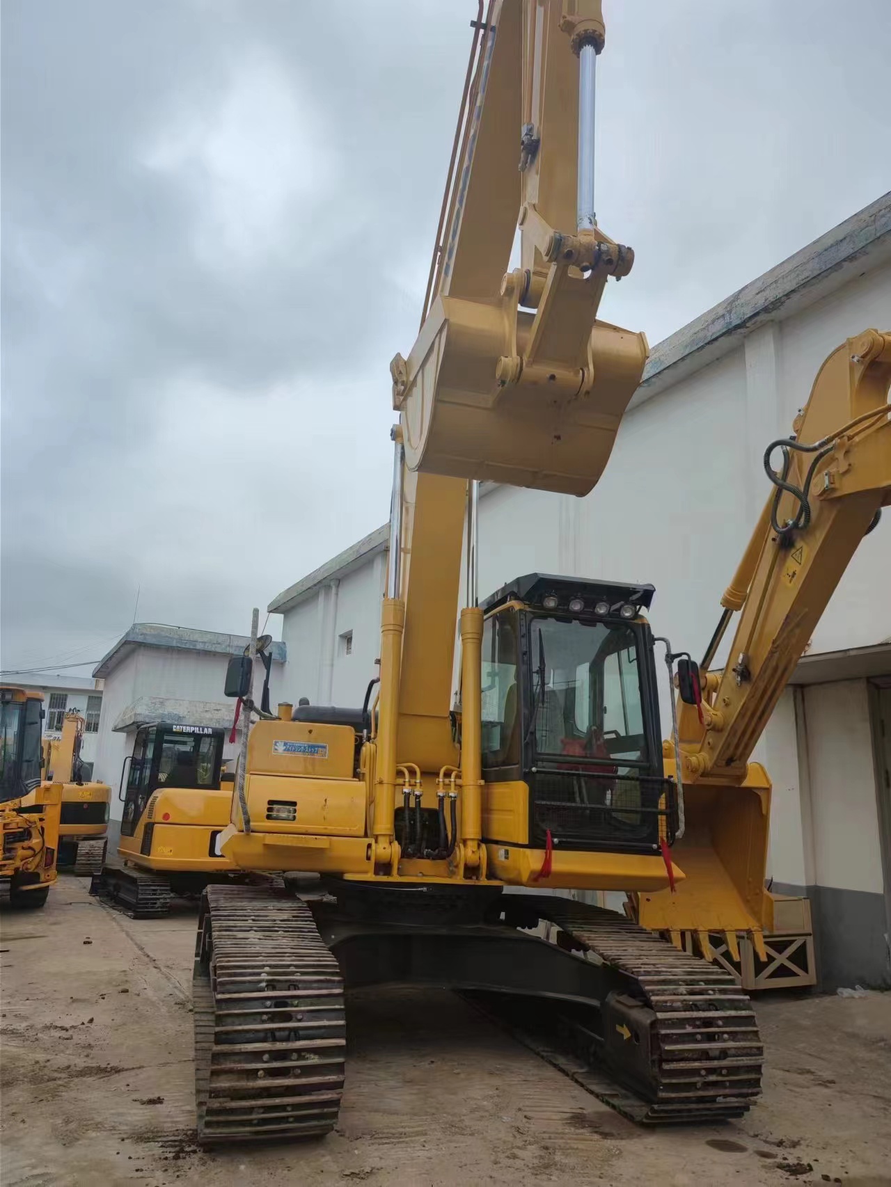 20 Ton Original Color Used Komatsu Excavator Pc200 Construction Excavator