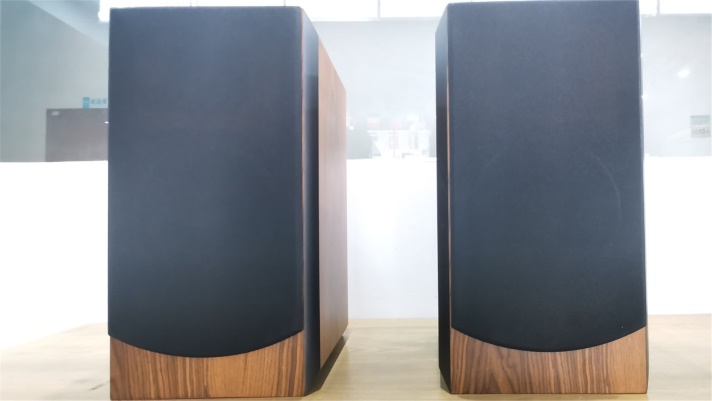 5 Inch Medium Bass Hi Fi Bookshelf Speakers For Indoor Home