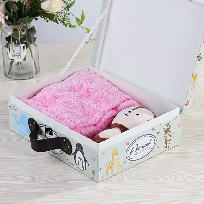 Customized Logo Fixed Portable Gift Box Matt Lamination / Hot Stamping OEM ODM