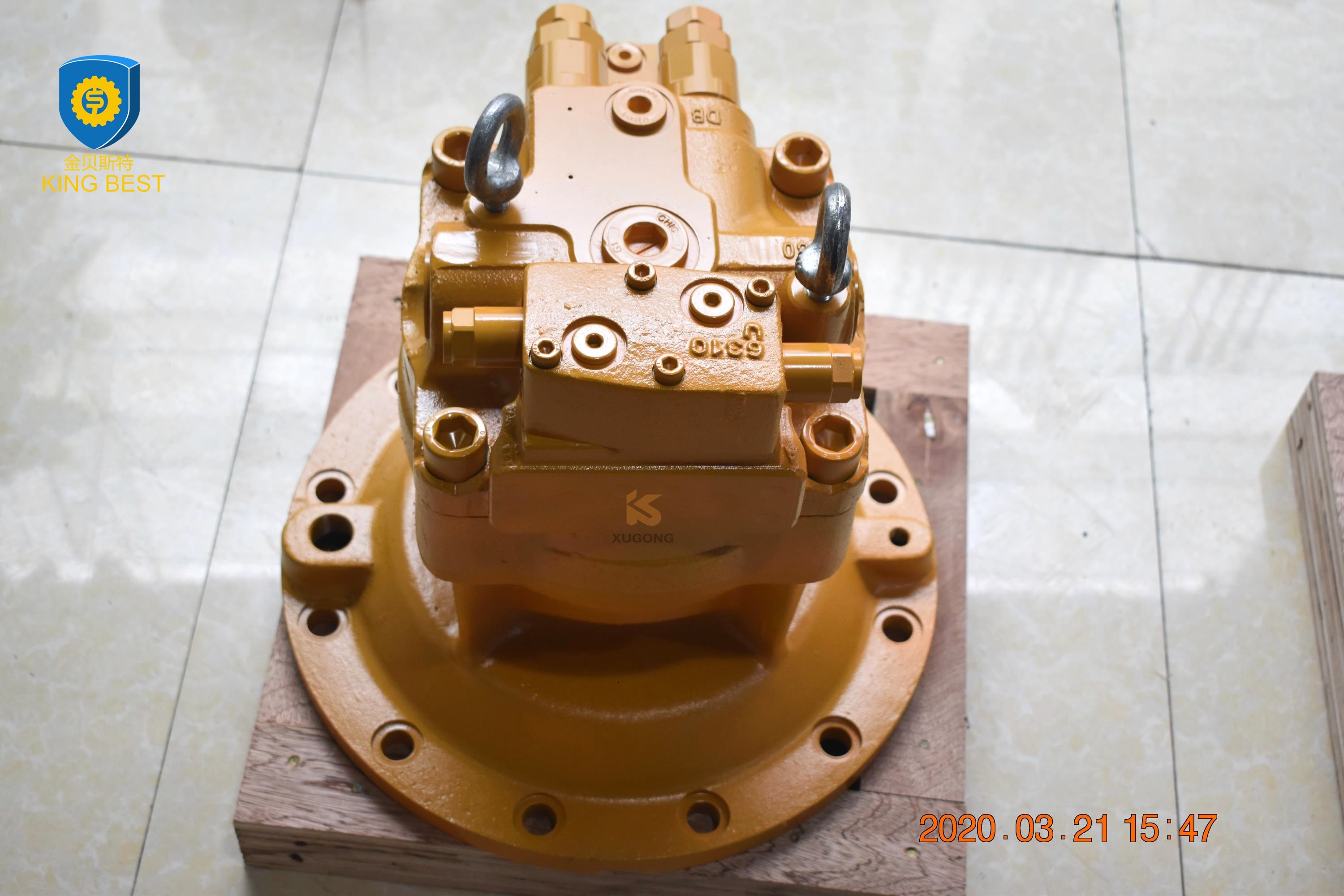 Earthmoving Equipment Excavator Replacement Parts SY330 Swing Motor