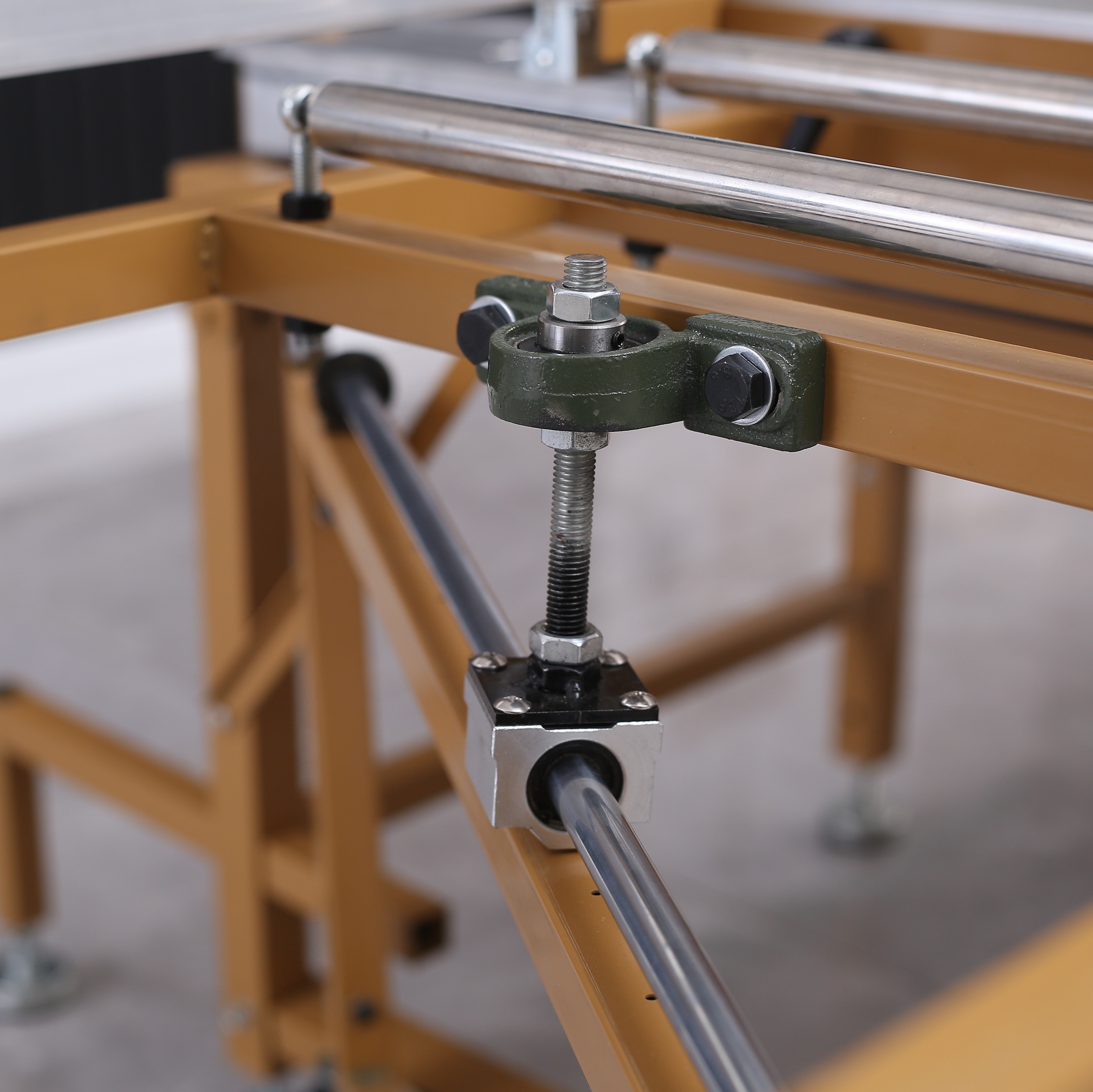 OEM Multifunctional Precision Dust Free Push Table Saw Cutting Machine