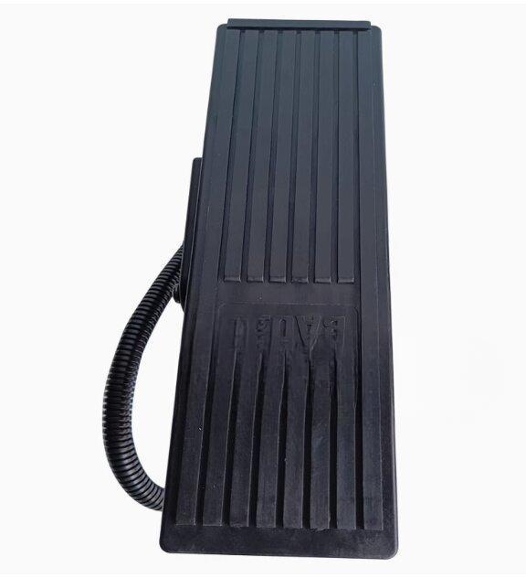 Genuine Electronic Accelerator Pedal For Xiamen King Long Bus / Coach PN 21108AJ0041