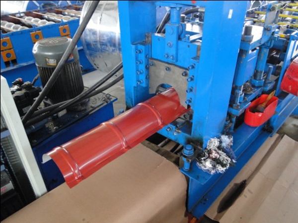 Roof Ridge Cap Roll Forming Machine 15m/min 18 Stations