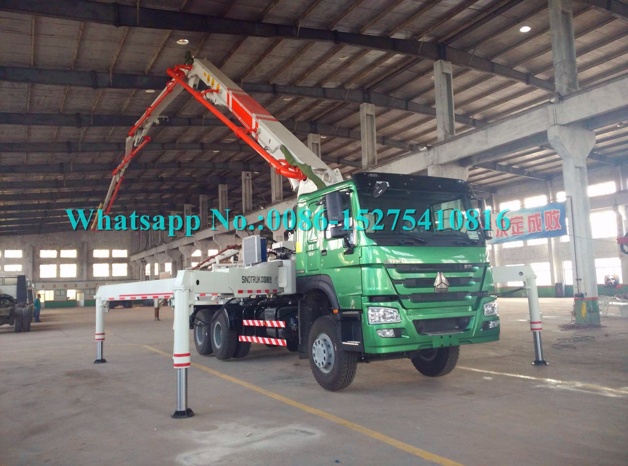 4 Arms Cement Pumping Machine / Concrete Construction Equipment SY5295T 80 Km/H