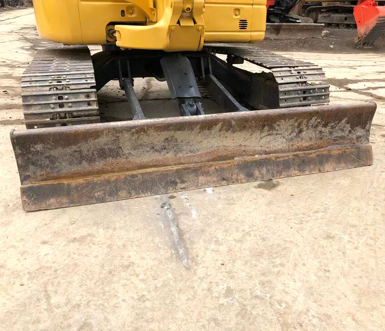 Komatsu 5 Ton Excavator Machine with Active Performance and 0.2m3 Bucket Capacity
