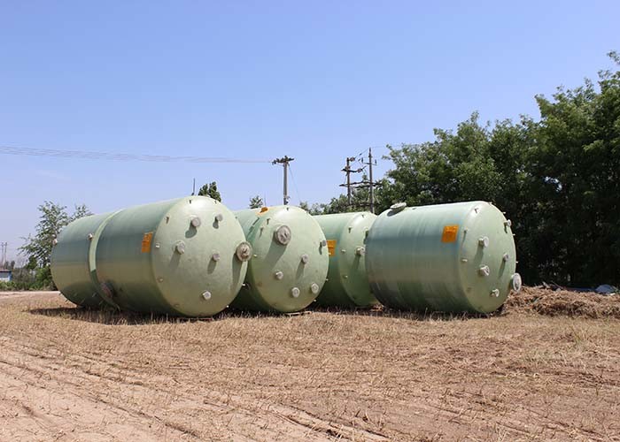 1600mm*2750mm Durable FRP Horizontal Tank Wastewater Treatment 1300 Gallon