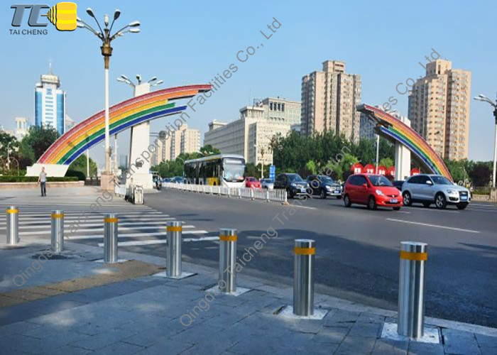 Automatic Steel Parking Pillar / Smart Bollards IP68 Stainless Finish 130kg Weight 3.5s Open Speed