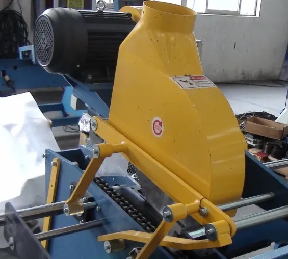 Professional Wood Pallet Making Machine Automatic Double End Trim Cross Cut Saw