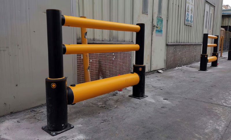 Flexible Pedestrian Barrier  Anti-Collision Guardrails Warehouse Safety Barrier Traffic Guardrails