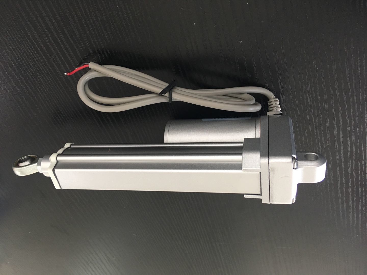 Metal Gearbox Electric Linear Rod Actuator 80kg Compact Size 12 Inches Stroke
