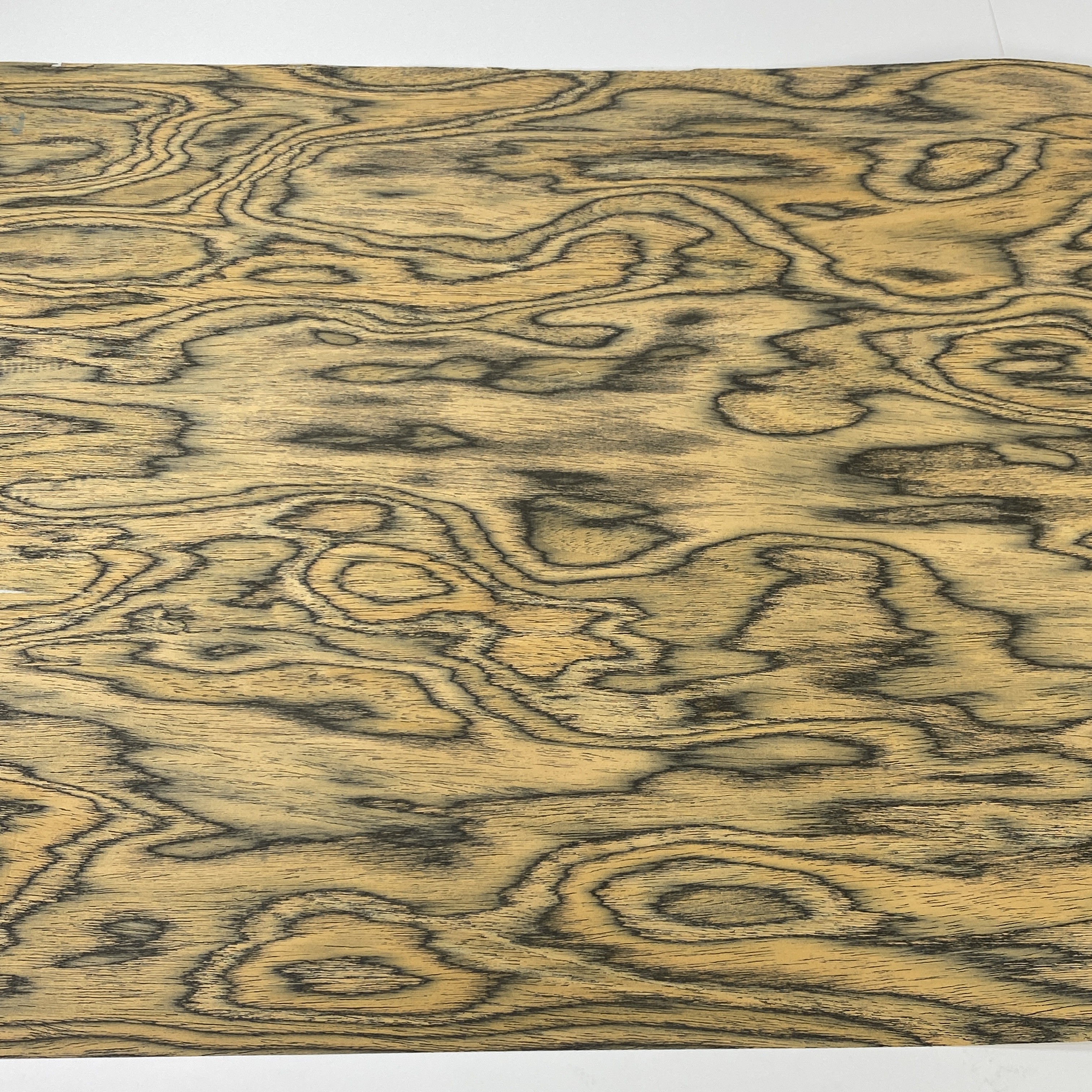 Yellow Fir Burl Color Composite Wood Veneer 2500*640mm With Fleece Backing 0.45mm Thickness For Wallcovering Cabinets