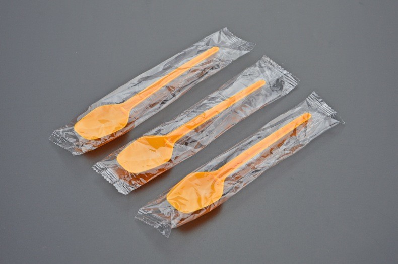 15 cm disposable spoon hard plastic scoop of ice cream scoop in clear or yellow color