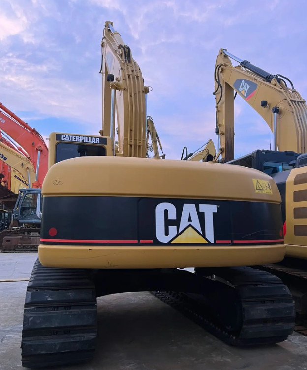 Used Caterpillar Excavator Cat320 Excavadora Earth-Moving Machinery