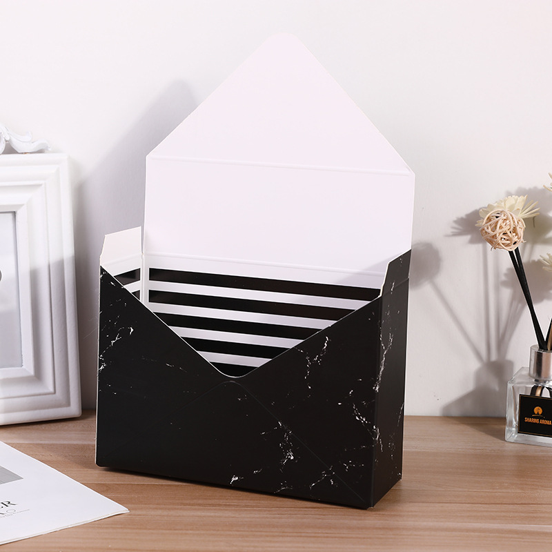 Recycled Materials Square Luxury Valentine's Day Flower Gift Packaging Shopping Paper Box