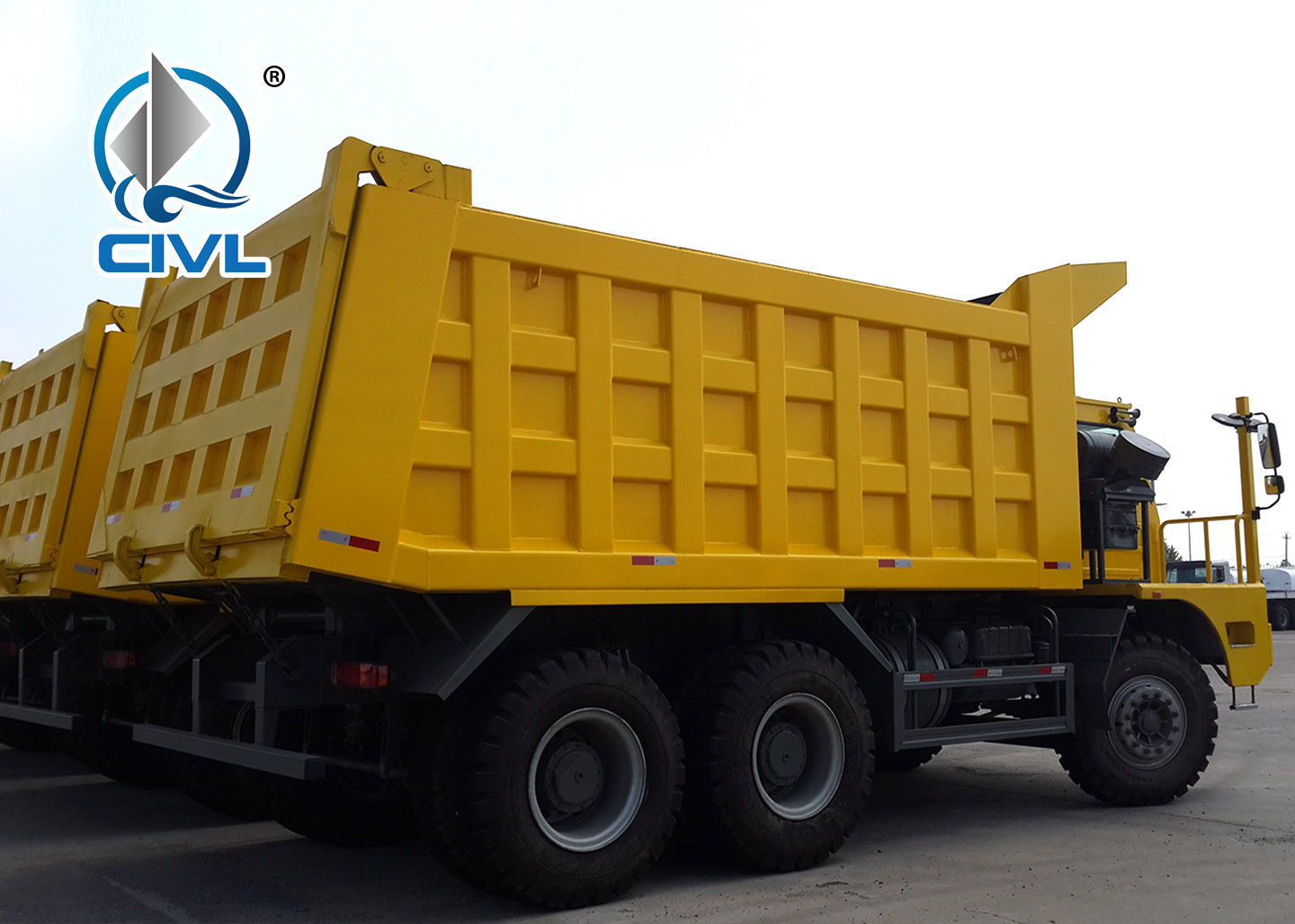 70 TON Mining Dump Truck For Harsh Environments Heavy Duty Dumpper EURO II ZF8198