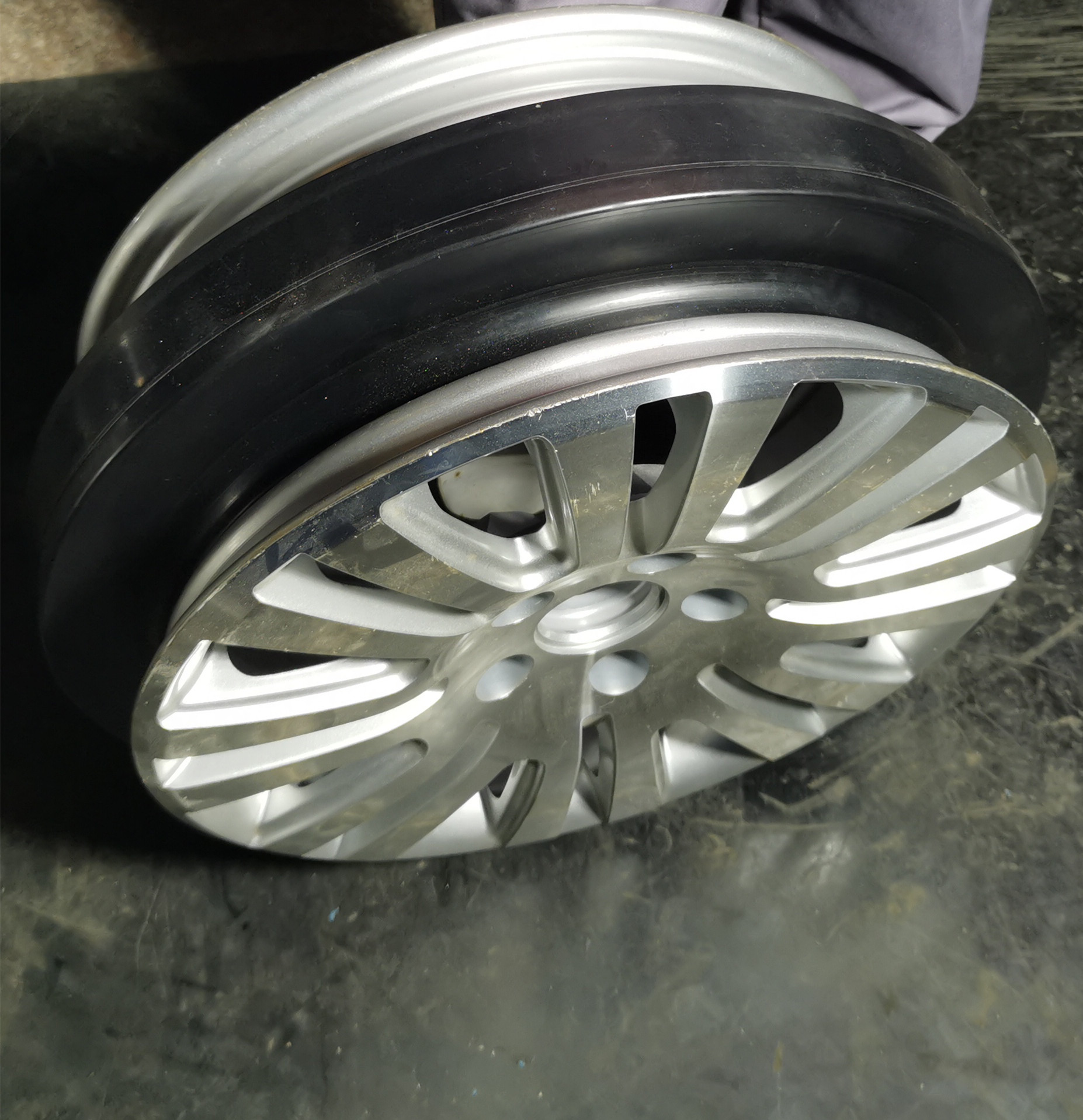 Explosion Proof Bulletproof Flat Tyre Protection Runflat Inserts 20 Inch 21 Inch