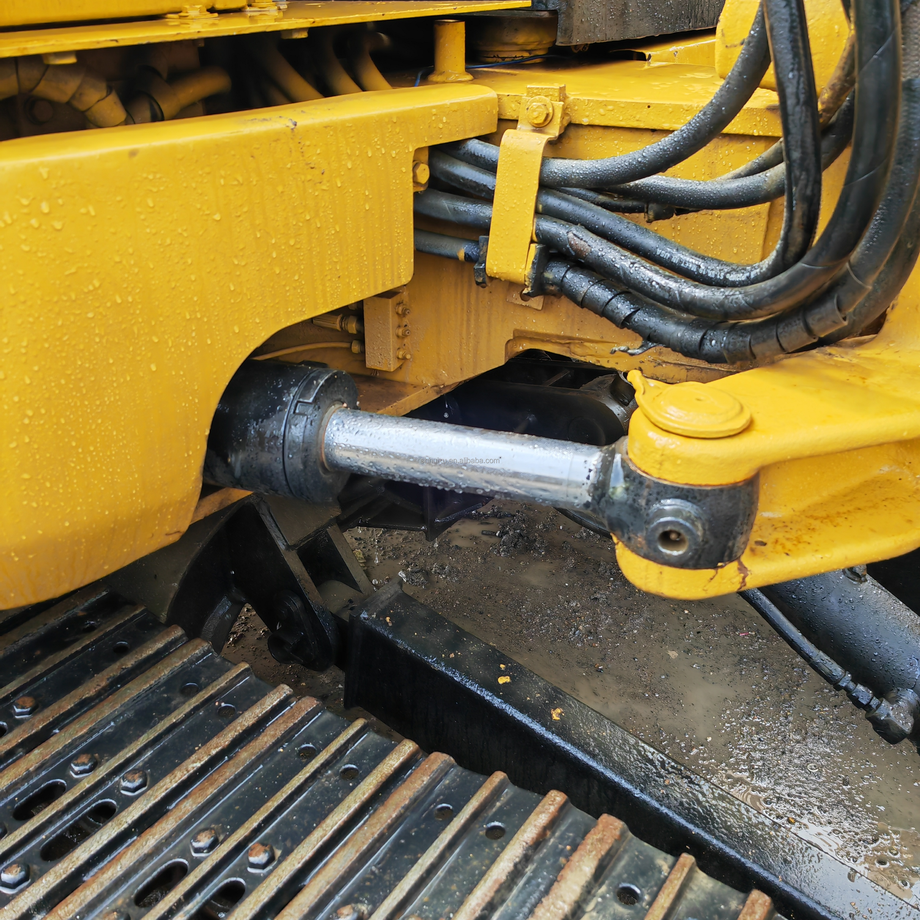 CAT305SR used excavator mini crawler digger caterpillar engineering machinery