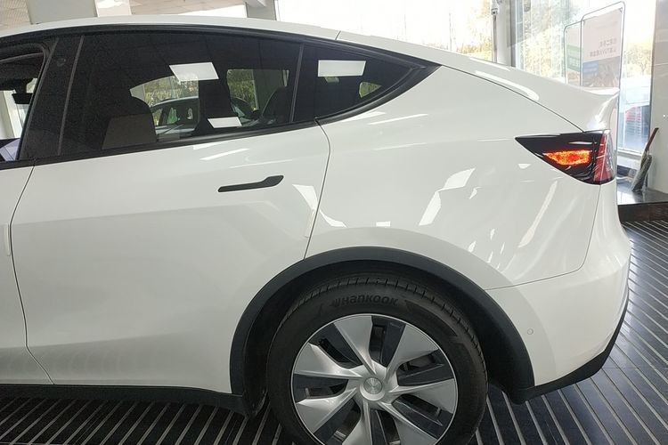Electric Car With Low Speed Electric Car Equipped With 72V 3.5KW Motor