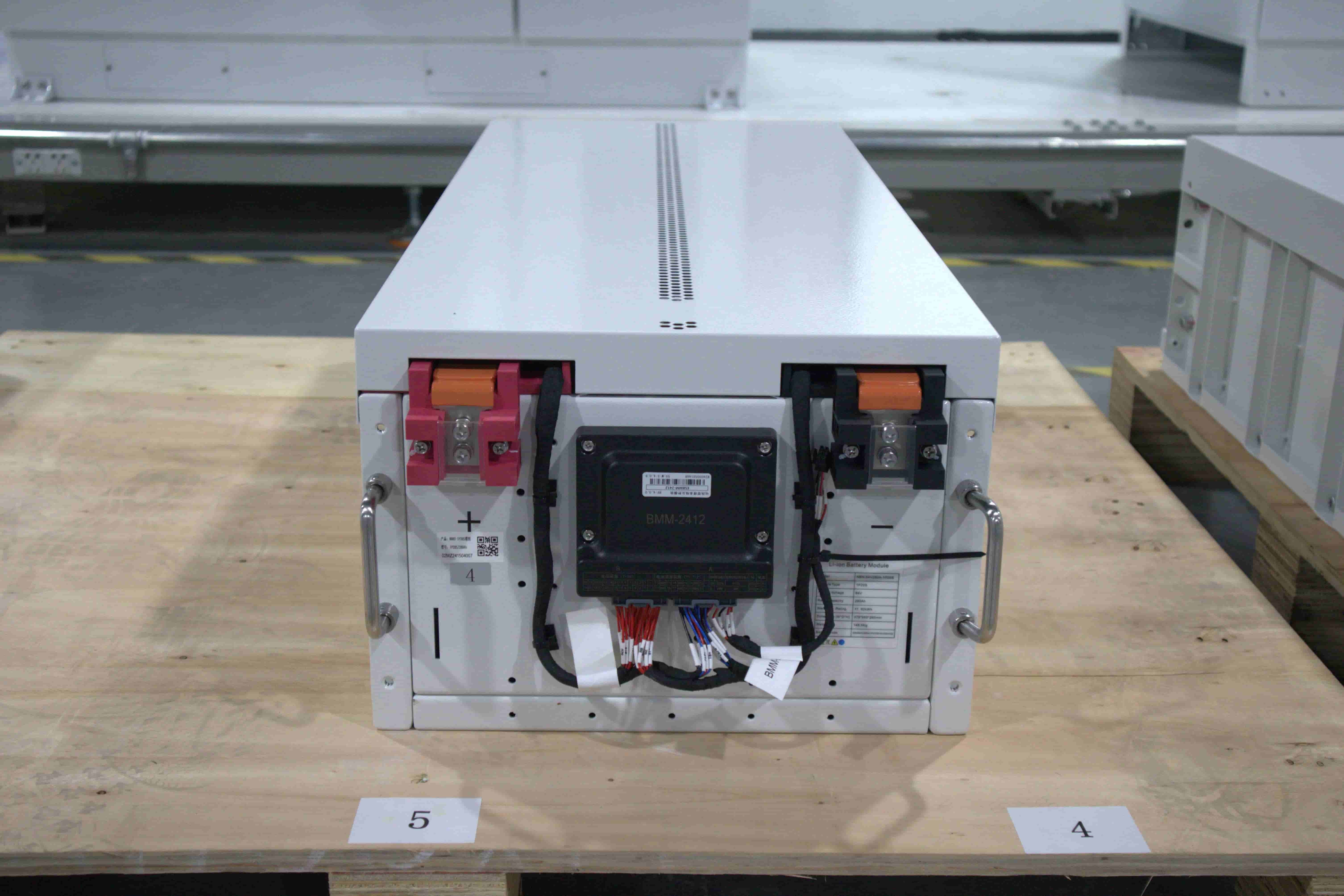 LiFePo4 100Ah BESS Battery Energy Storage System Fire Protection RS485 / Ethernet Interface