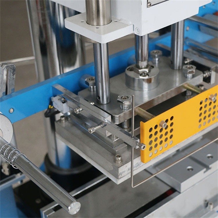 1000W Cylindrical Hot Stamping Machine Round Surface For Bottles Cups