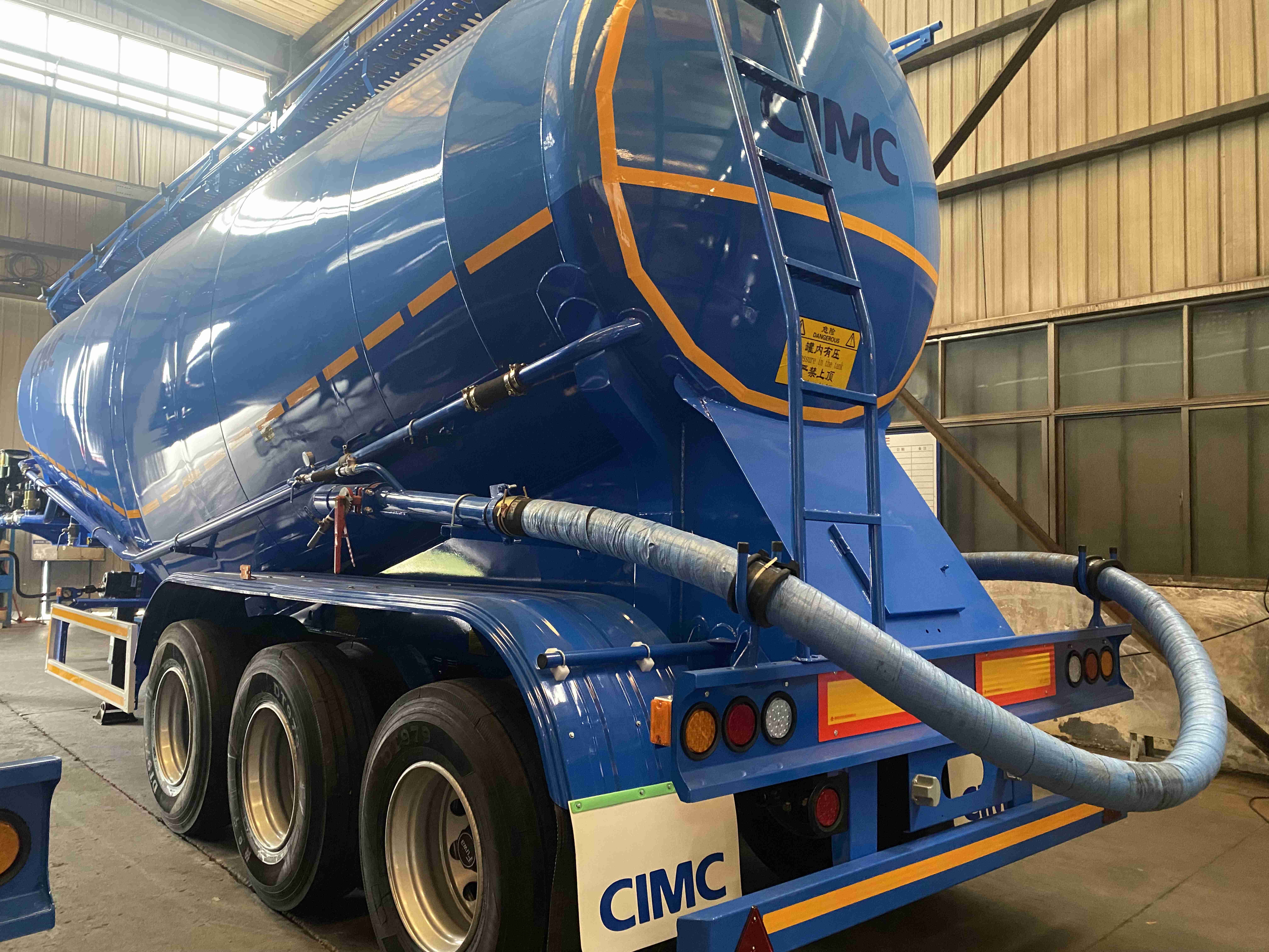 3-Axle Semi-Trailer for Cement Chinese Offers Paint Electrophoresis KTL Powder Coating