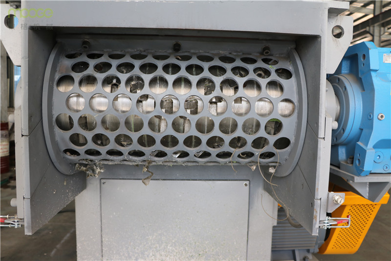 PVC HDPE Heavy Duty Plastic Shredder Machine 400MM Plastic Recycling Shredder