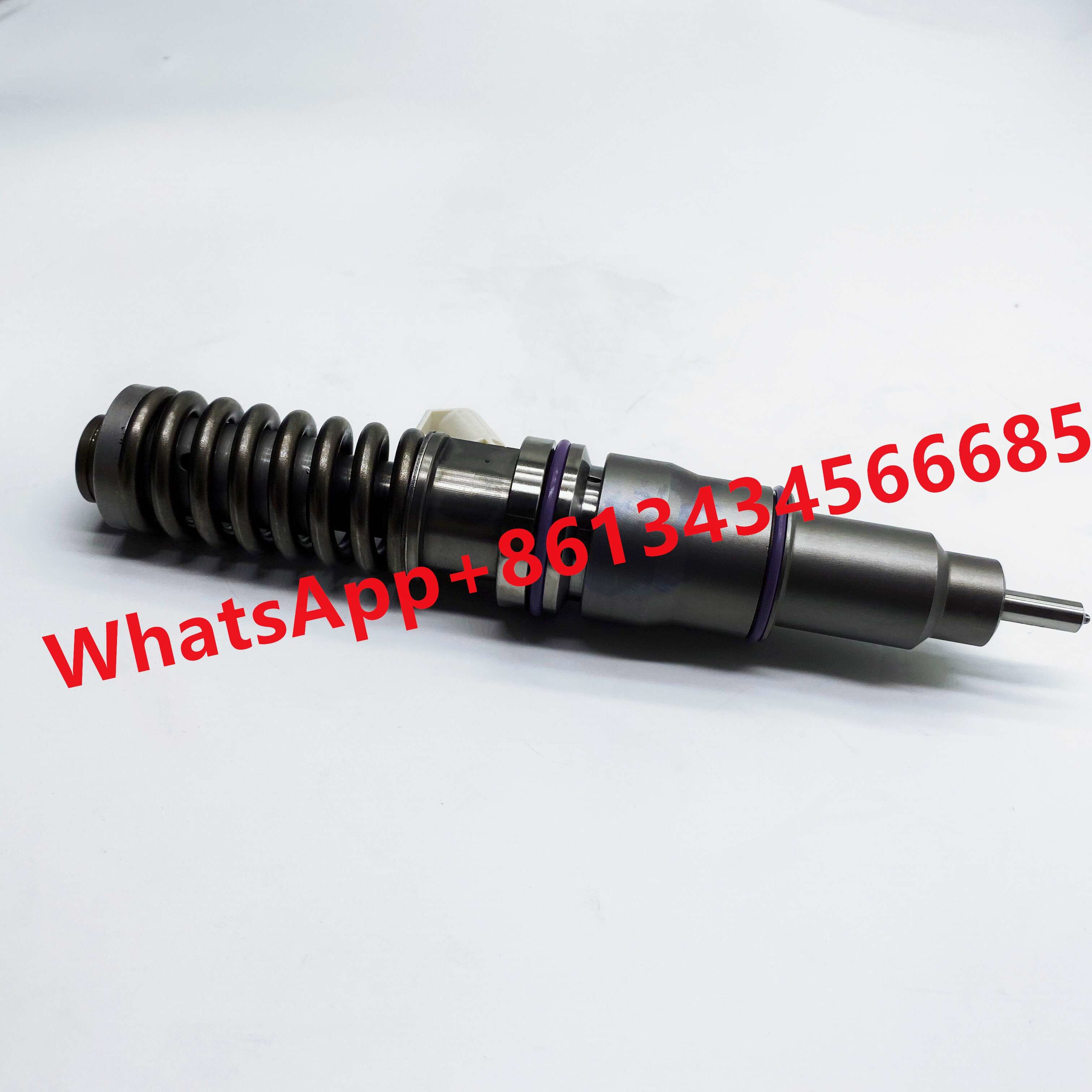 In Stock Fuel Injector BEBE4C07001 889481 3803638 For Diesel Engine D16