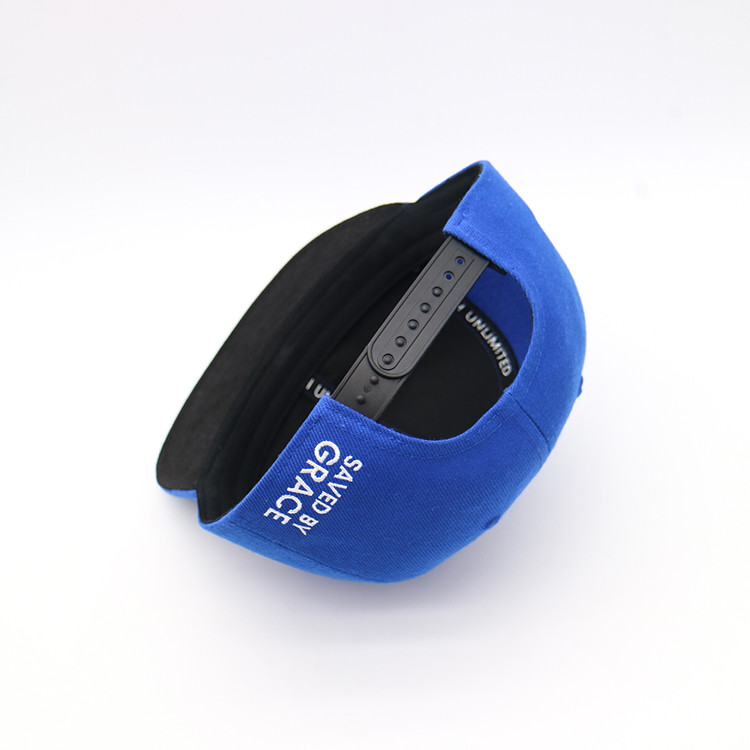 Adult Flat Brim Snapback Hats Plastic Closure 6 Panels Blue Color