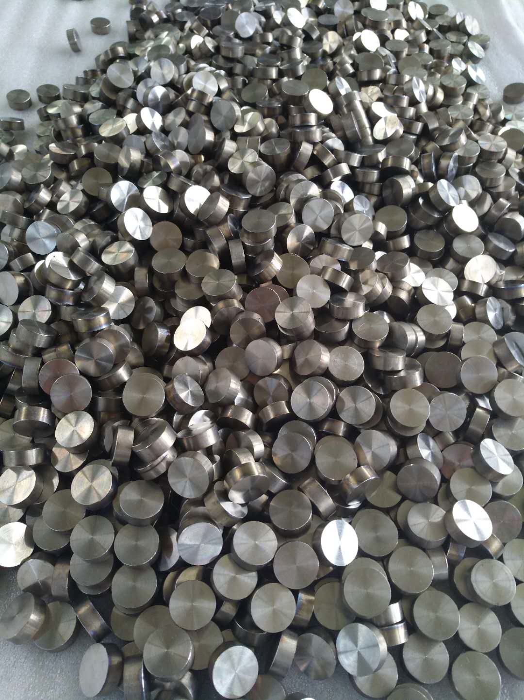 Small Round Titanium Machined Parts Bead Butadiene