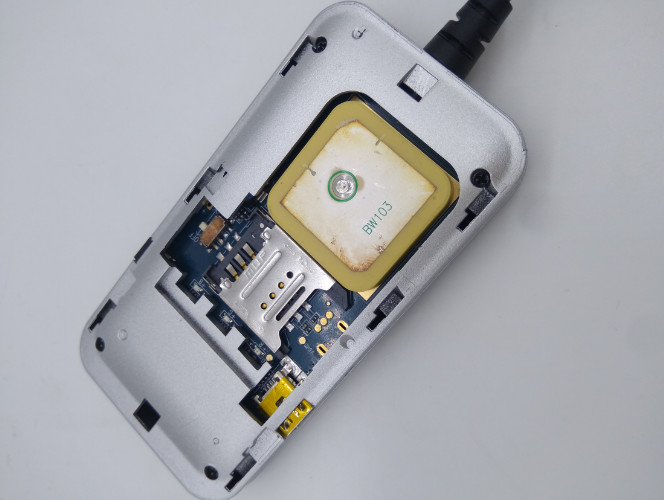 4.5V 10000mah Plastic 4G GPS Tracker GT25-4G With E Fence Function
