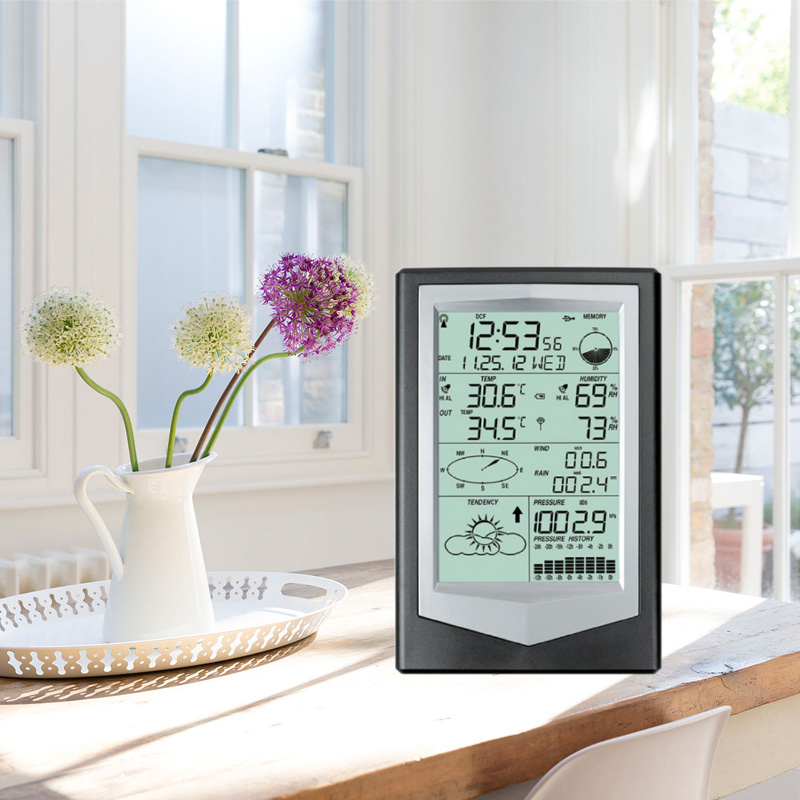 Black And Silver Definition Wireless Weather Station With ±1.0°C Temperature Accuracy