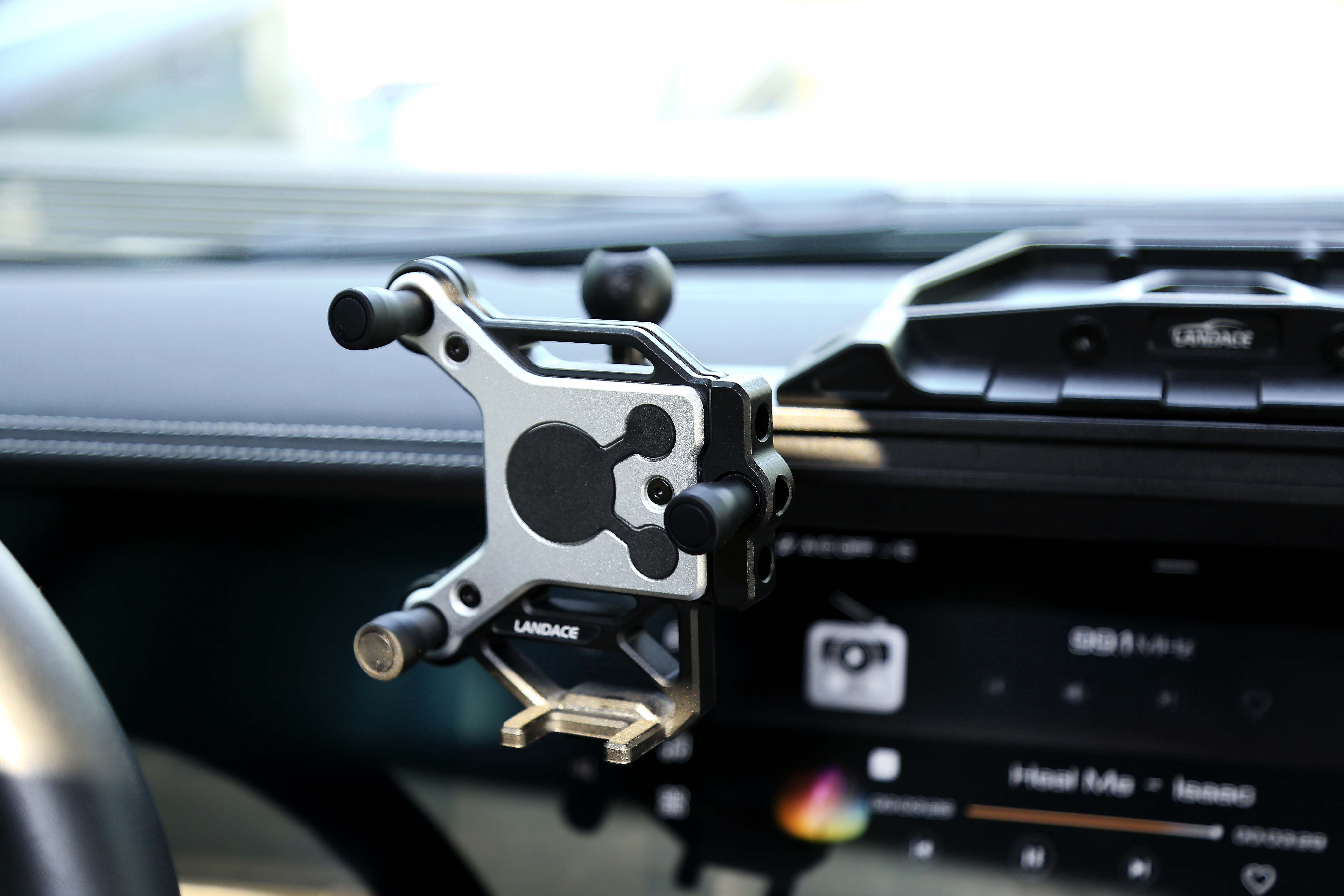 Tank 300 Accessories Aluminum Alloy Center Console Bracket Mobile Phone Holder for GWM