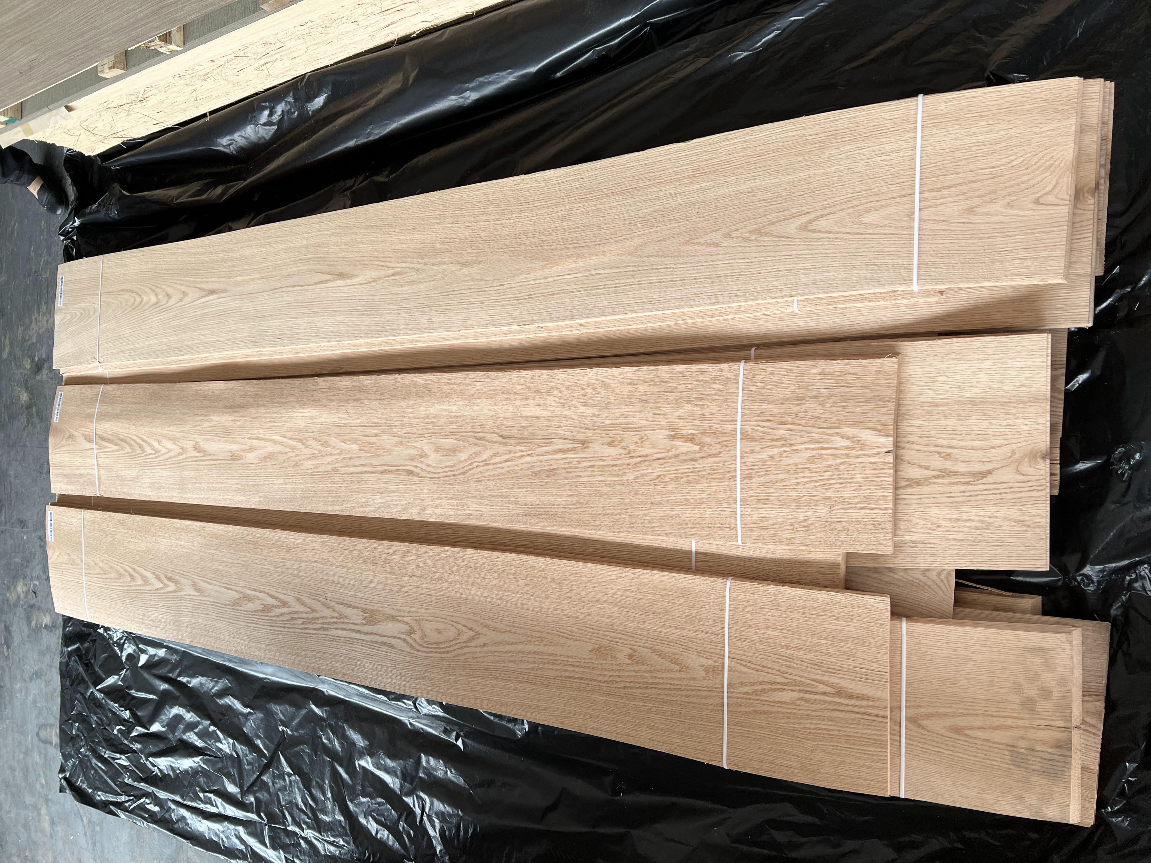 2023 Wholesale Red Oak Wood Veneer 0.45mm Oak Veneer Wood Sheets Natural Oak Veneers
