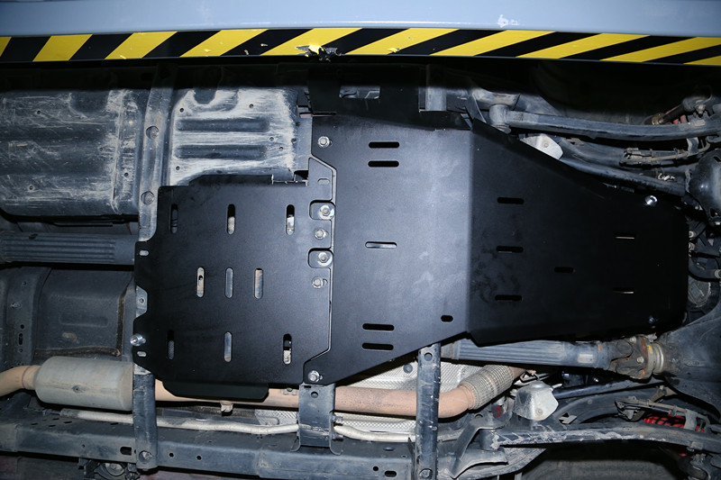 Landace Auto Parts Front Bumper Cover for Mistubishi Triton Purpose for Retrofit/Upgrade