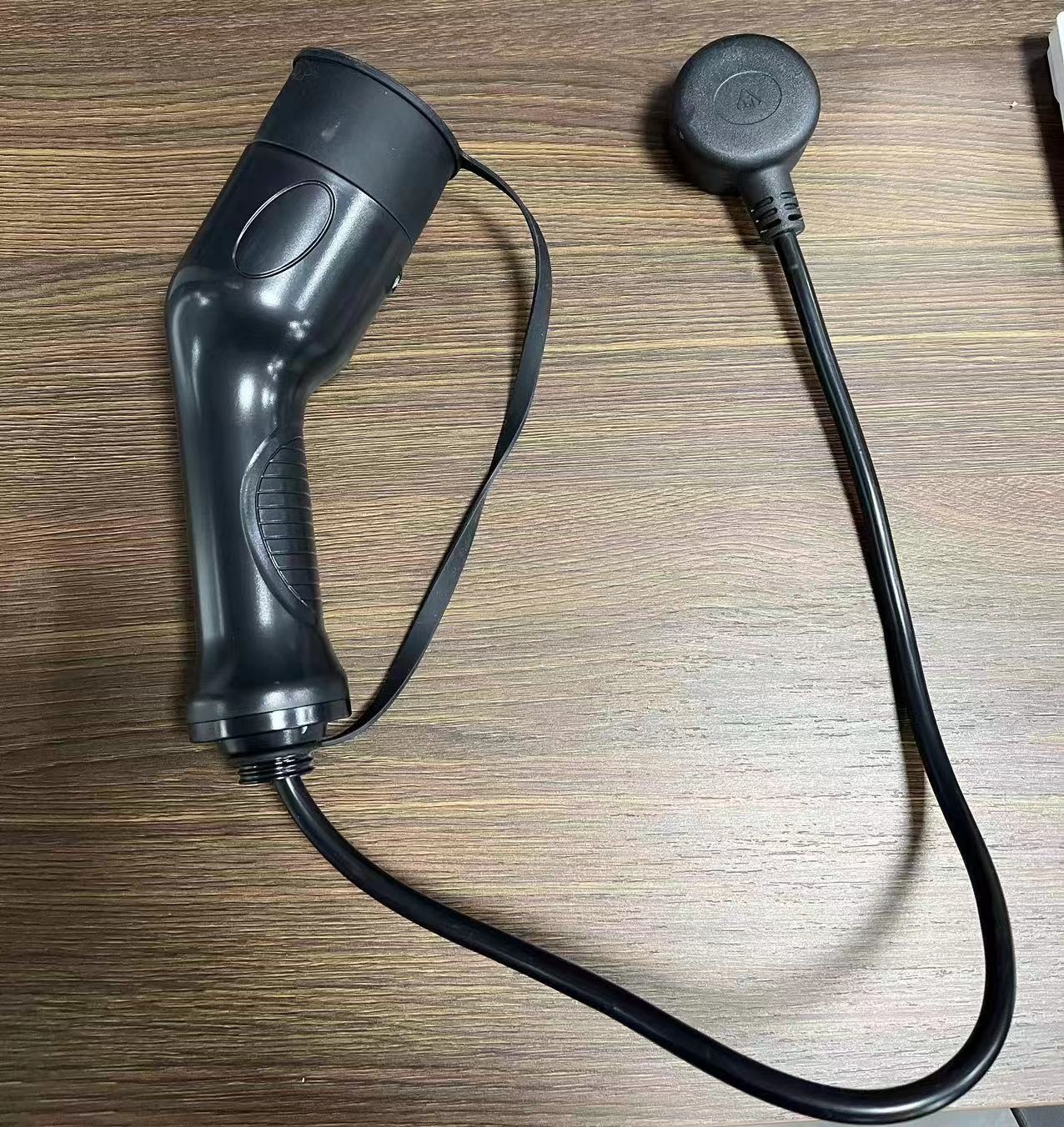 Type 2 V2L Adapter With Israel Socket Electric Vehicle To Load Adapter With 1m 2m 5m Cable
