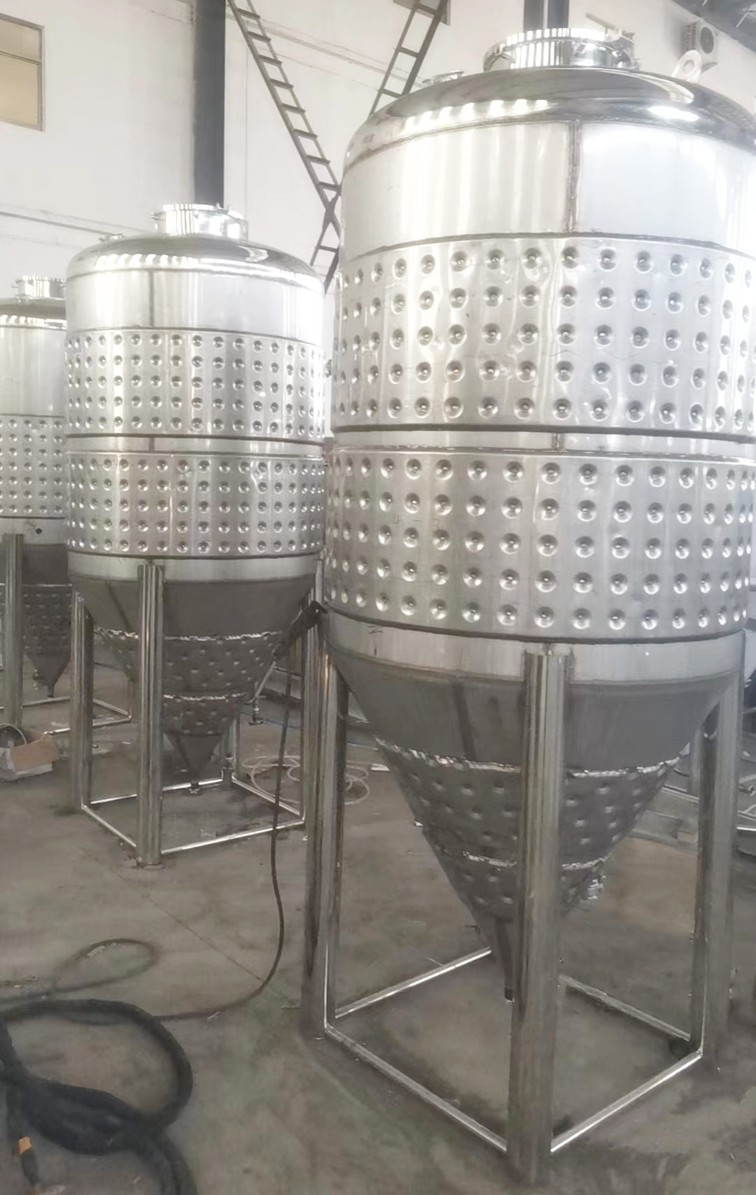 Insulated 1000L Conical Beer Fermenter with Glycol Jacket and Polyurethane Insulation
