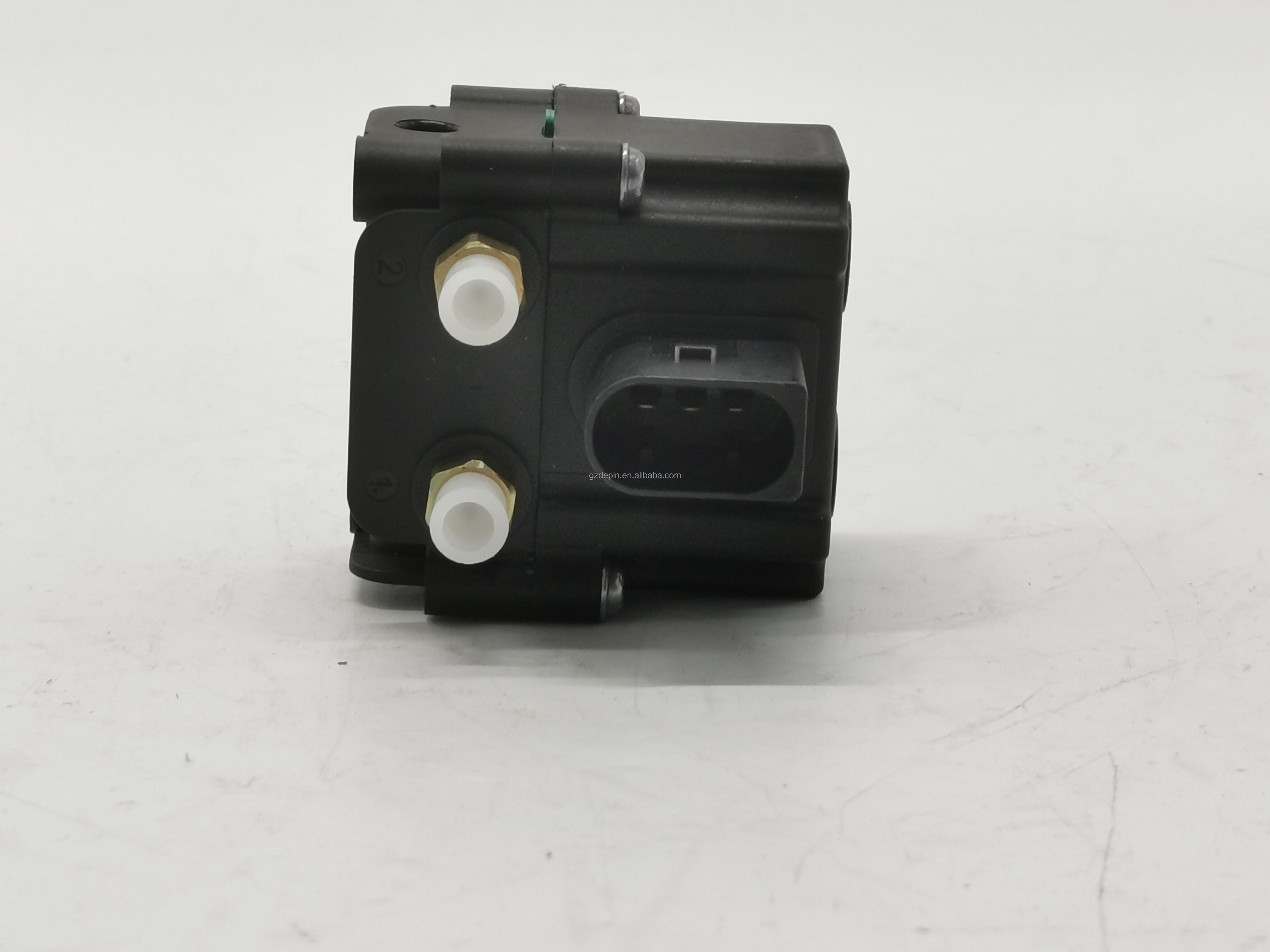 BMW Air Compressor Valve Block 43-2402 For E70 E71 E72 X5 X6 2007-2014