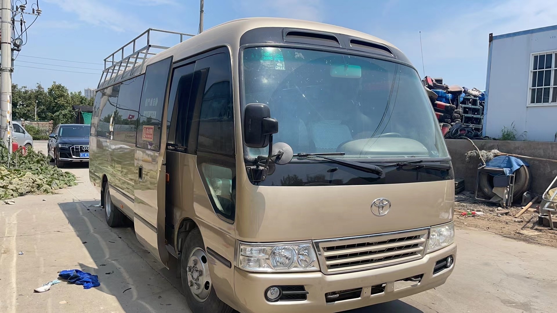 30 Seats Coaster Bus Used Japanese Coaster 7005*2040*2785 Deisel Fuel