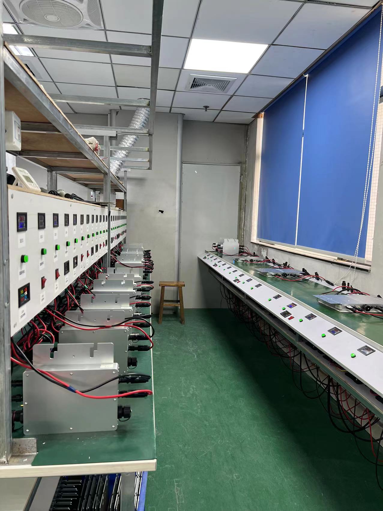 120/230V Auto Switch Solar Micro Inverter for Hybrid and Grid Tie Output Type Single