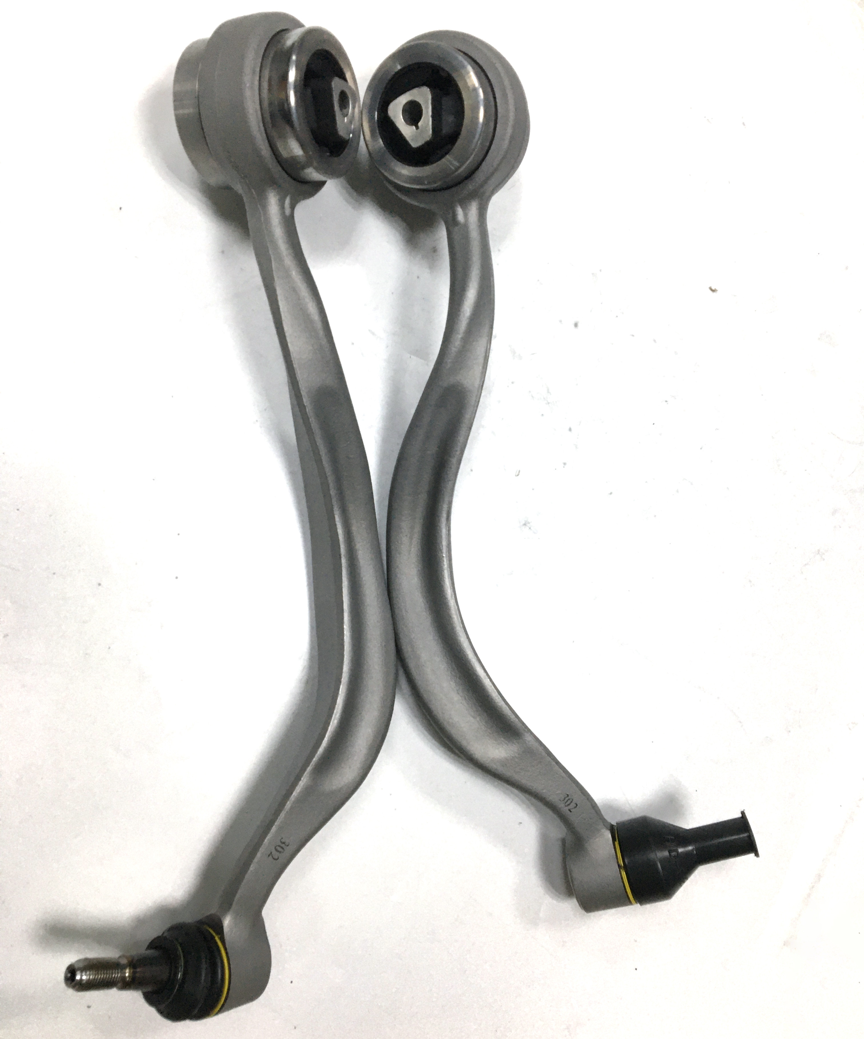 4.4kg Genuine Rolls Royce Suspension System 31120409267 31120148324