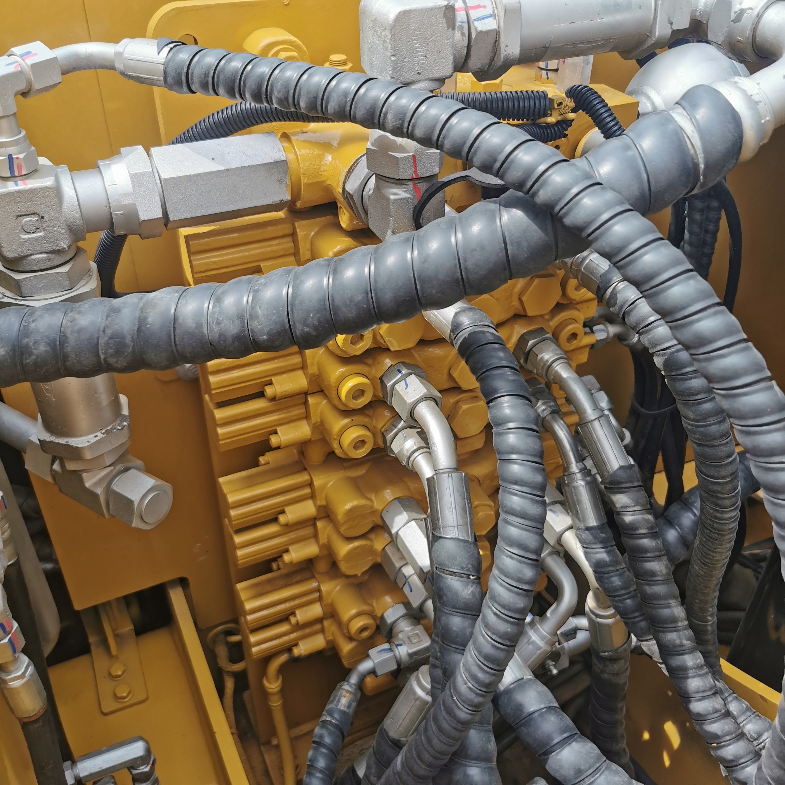 Hot Sale Used Excavators Cat306 Efficient Mini Hydraulic Crawler Excavator Cat303 /304 /306 307 Original paint for Sale