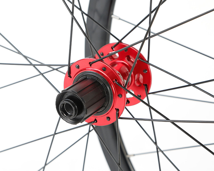 Disc Brake Alloy Bicycle Wheels 700C Four Axle With RoHS Certificate