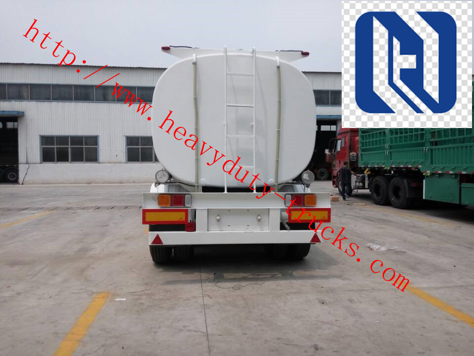 White HOWO 2300L Tank Trailer Trucks , 42 m³ Diesel Semi Trailer Truck