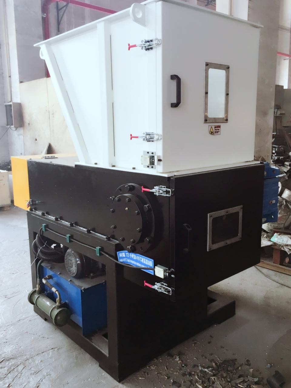 3Phase SKD 11 Blade Single Shaft Shredder Machine